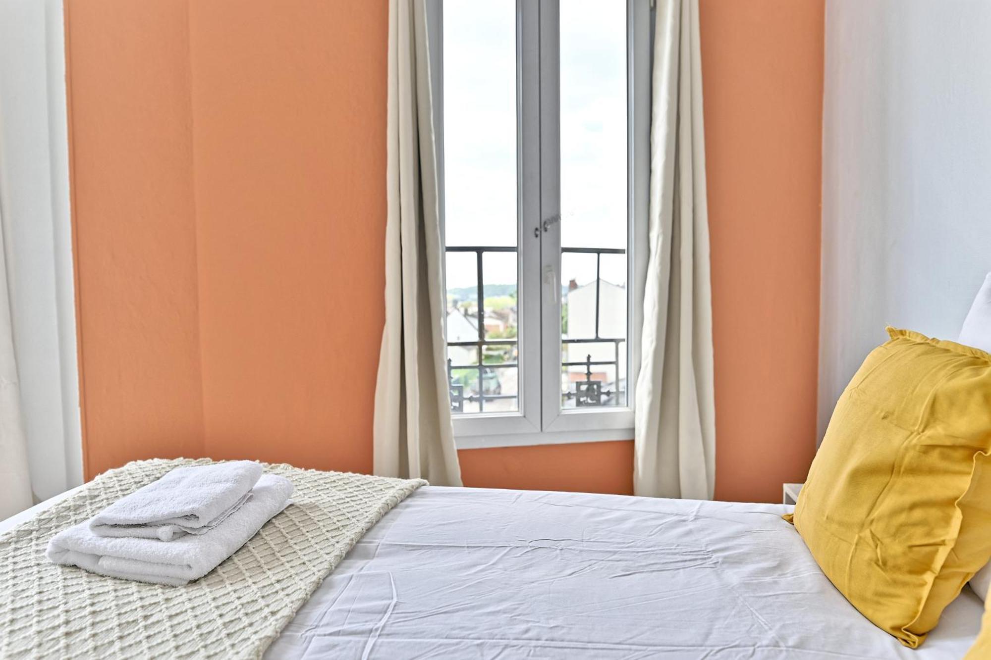 Appartement Paisible En Banlieue Parisienne Gagny Экстерьер фото